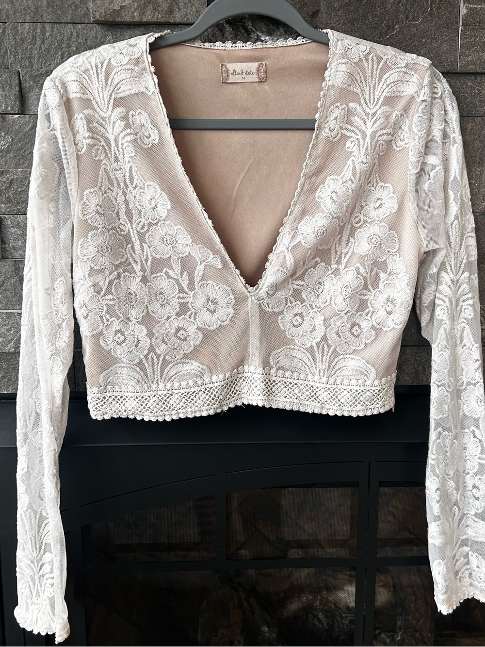 Altar'd State Cream Lace Cropped V-Neck Top